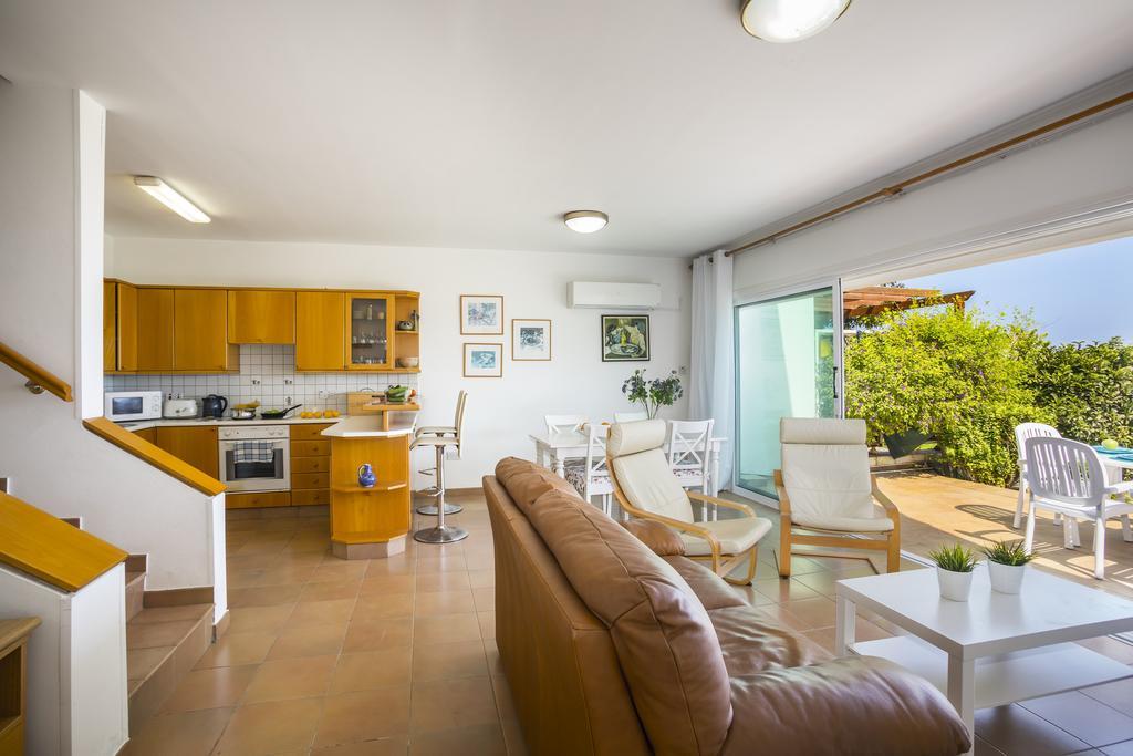 Protaras Beachfront Sirina Lina Suite Paralimni Exterior foto
